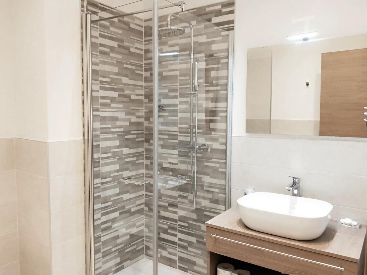 Via Poma Apartments&Rooms Верона Экстерьер фото