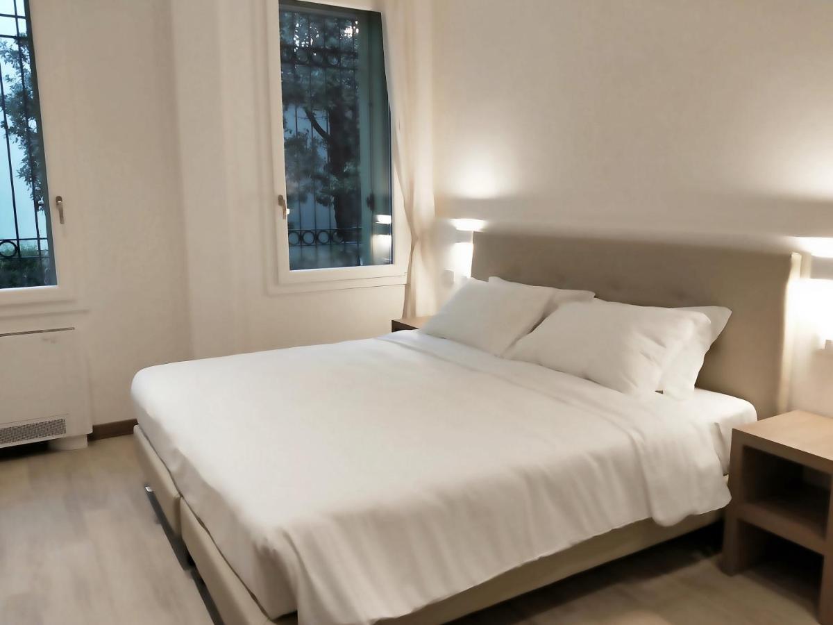Via Poma Apartments&Rooms Верона Экстерьер фото