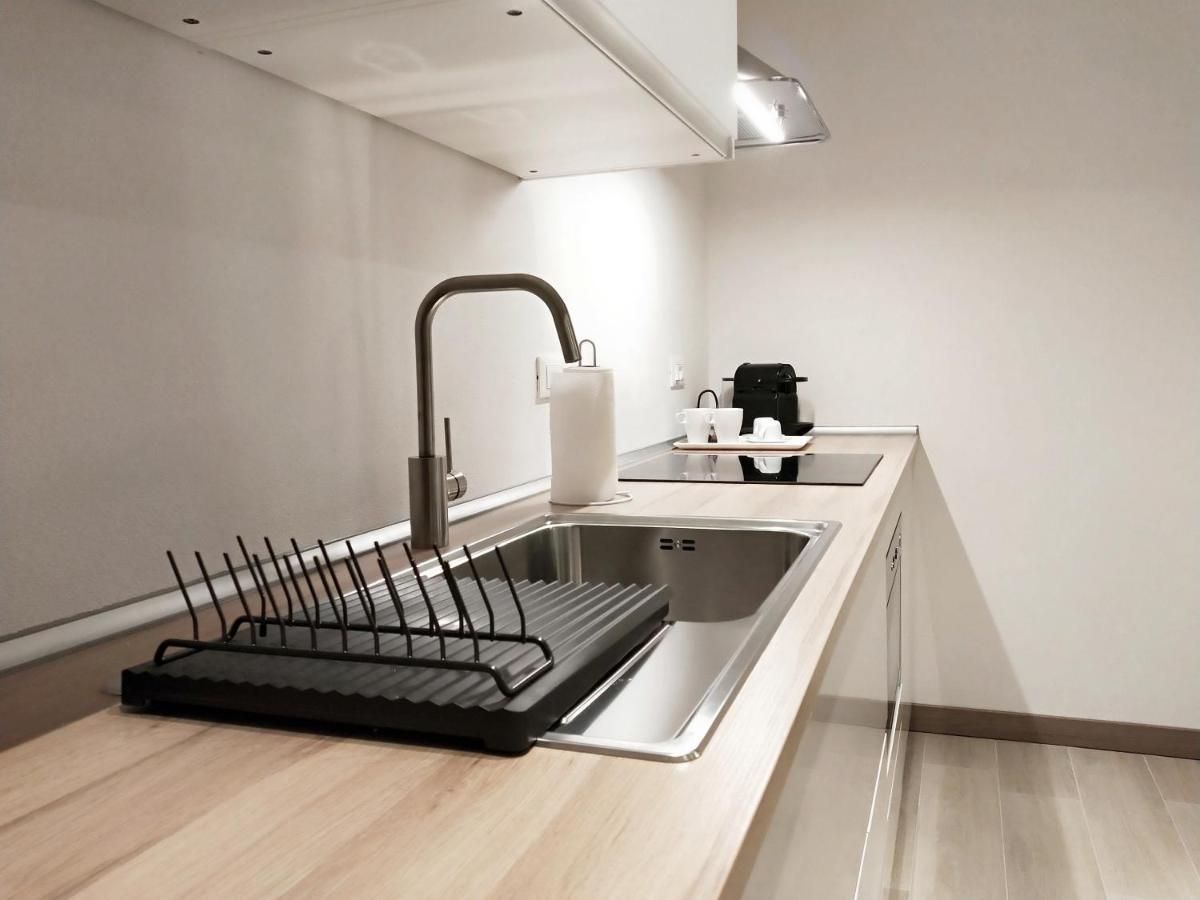 Via Poma Apartments&Rooms Верона Экстерьер фото